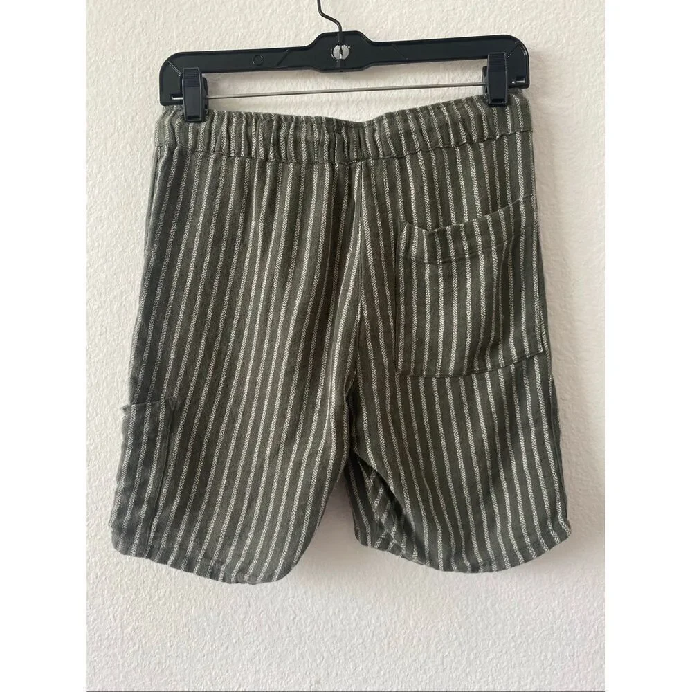 ASOS DESIGN slim shorts with pockets size xs